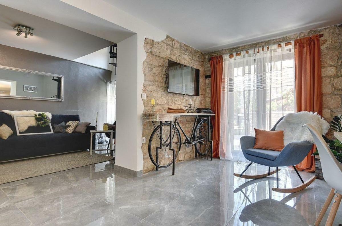 Villa Micol Gajana エクステリア 写真